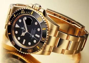 How to set time on a Rolex Submariner, just 7 steps