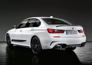 What Type of Engine Does a Bmw 328i Have