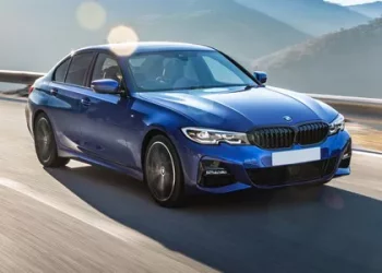 How much does it cost to fill up a bmw 3 series